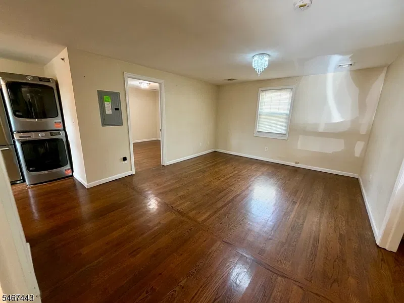 3 bed, 2.0 bath, $2,600 — Photo 3