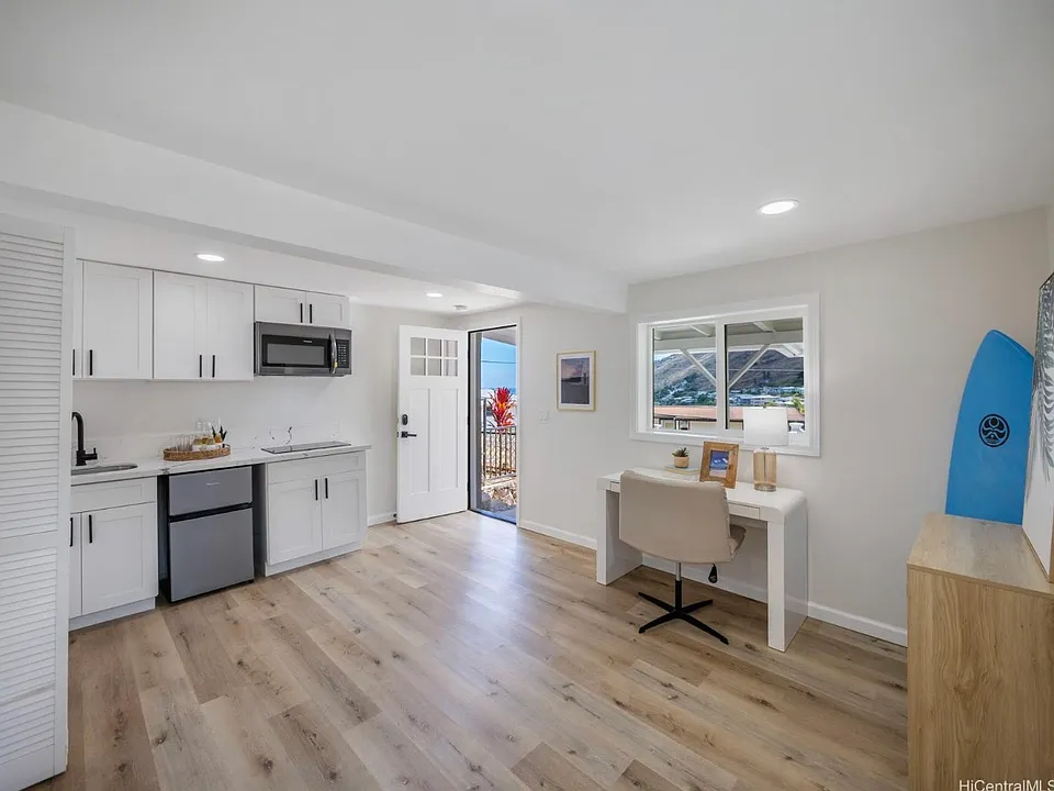 855 Kainoa Pl