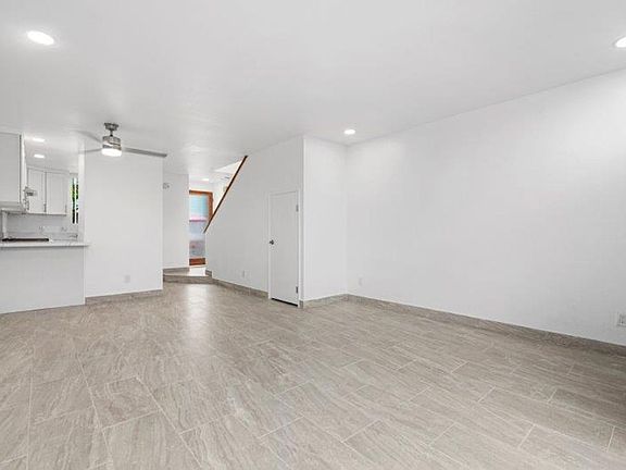 5th image of 125 Hillcrest Dr #17