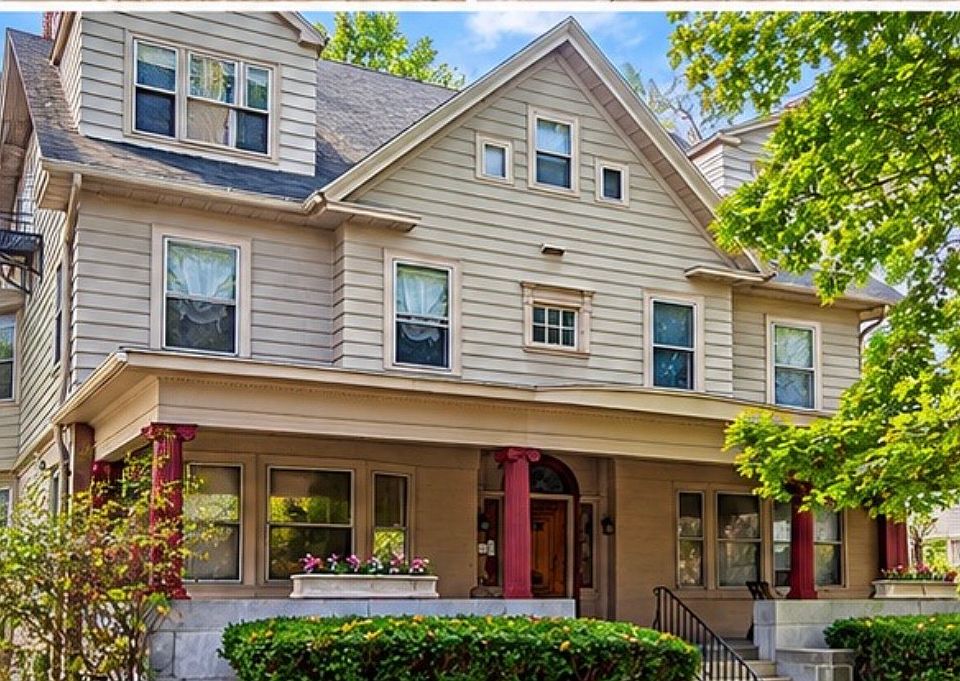 1st image of 4 Arnold Park #10