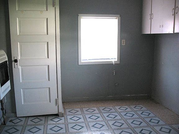 workshop or seperate guest room