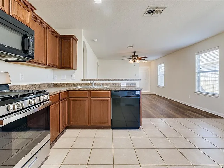 26918 Graybill Ct — Photo 10
