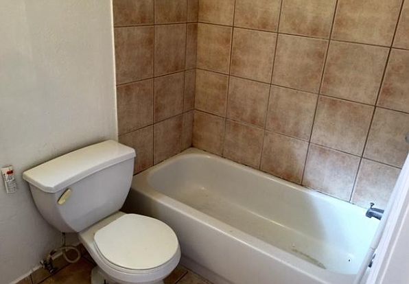 1st image of 5421 S 39th Ave