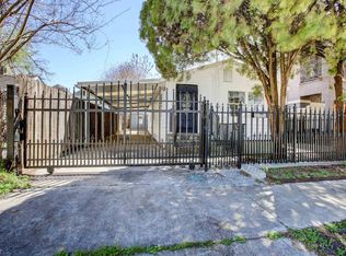 1131 Louise St #2, Houston, TX 77009