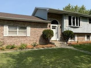 6120 Robbins Rd, Portage, IN 46368