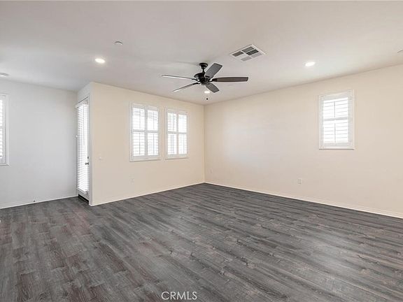 5th image of 120 S Pacific Ave Unit 39