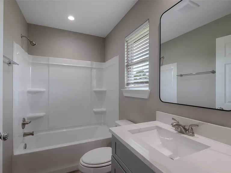 250 N Shady Oaks Dr — Photo 17