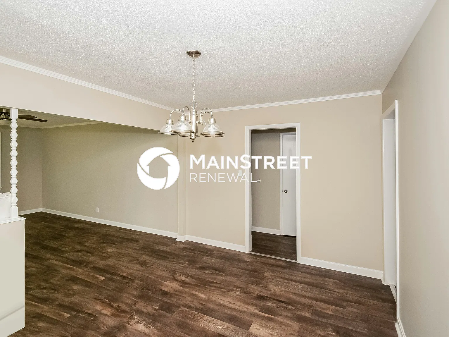512 Swann Dr — Photo 4