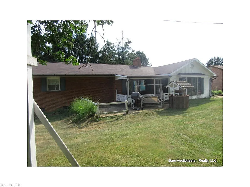 1215 Parshall Rd photo 1