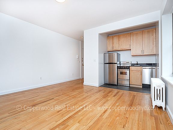 3rd image of 315 E 84th St APT 26