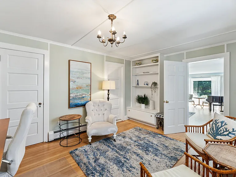 35 Sheppard St — Photo 6