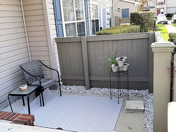 3rd image of 3832 Lasalle Dr APT 110