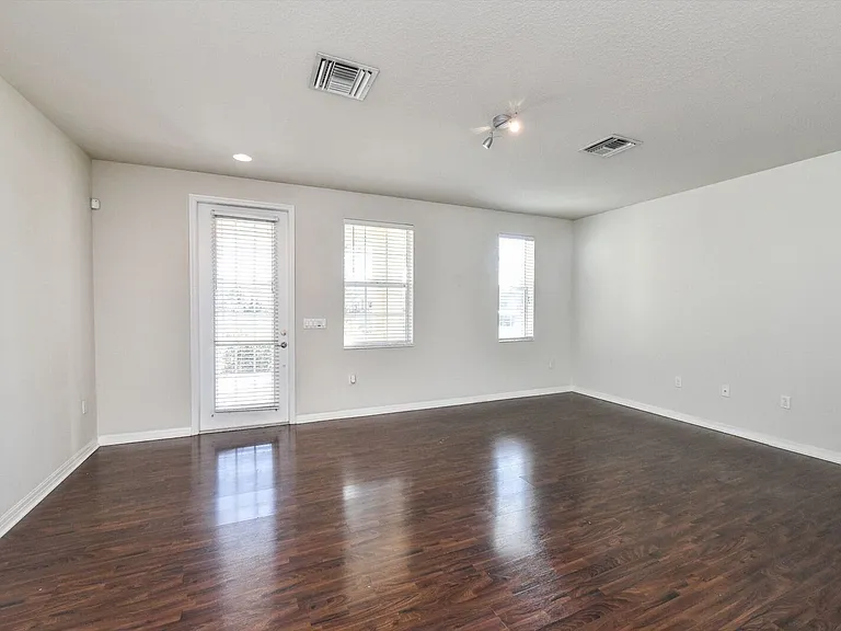 3746 E 82nd Avenue Cir #E102 — Photo 3