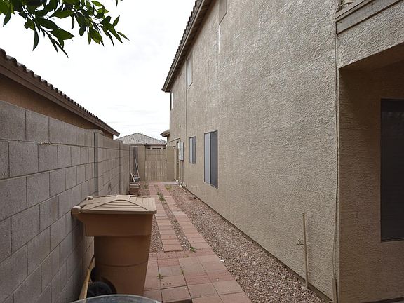 3rd image of 8861 W Paradise Dr
