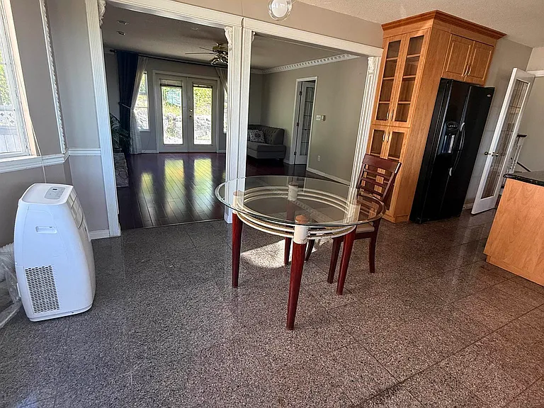 2657 Sandstone Cres #UPPER FLOOR — Photo 11