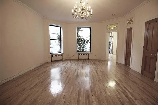 Rented by Aventana | media 2