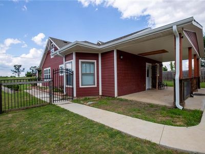 1011 Shores Ave, Cave Springs, AR, 72718