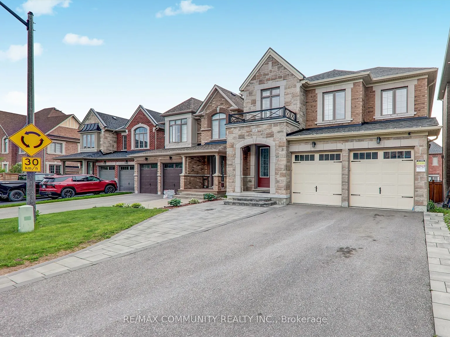 4 bed, $3,350 — Photo 2