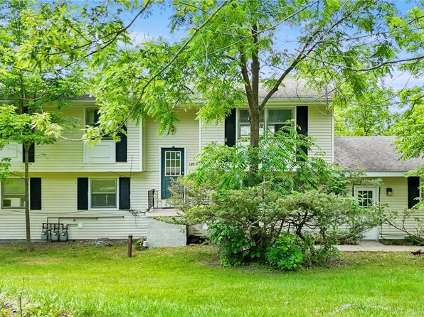 125 Snyder Hill Rd, Ithaca, NY 14850