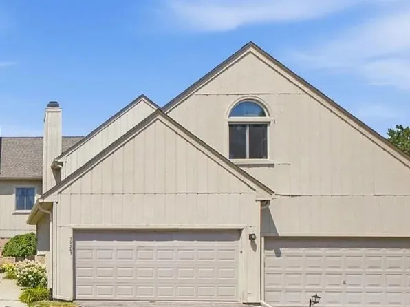 29363 Laurel Dr, Farmington, MI 48331