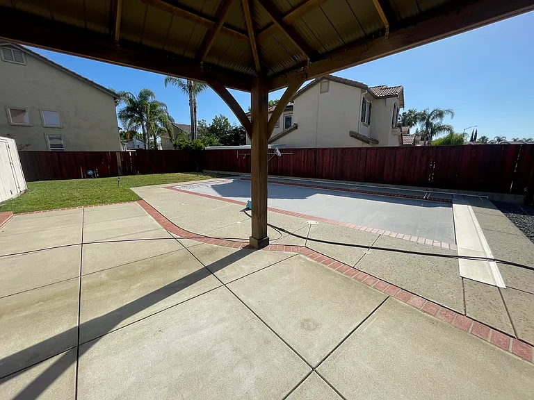 730 Sunlight Dr — Photo 29
