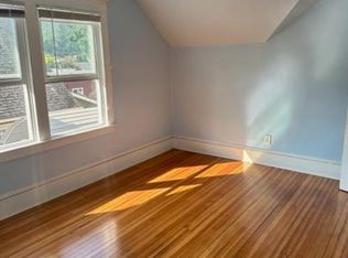 830 S Water St, Silverton, OR 97381