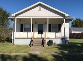 220 W 10th St, Bicknell, IN