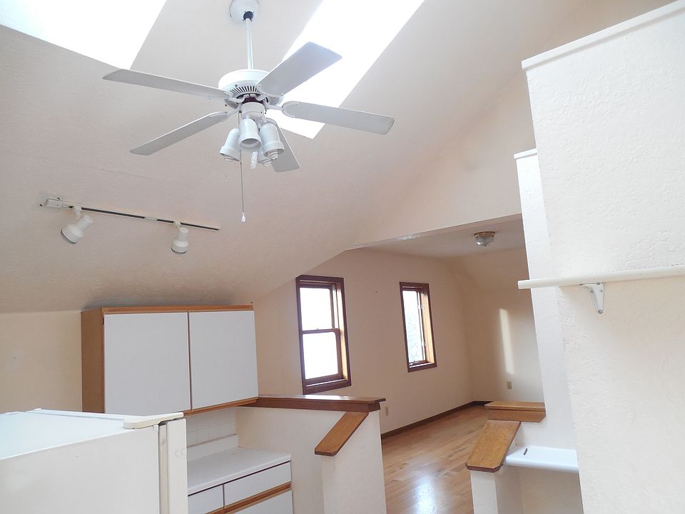 Kitchen to living room