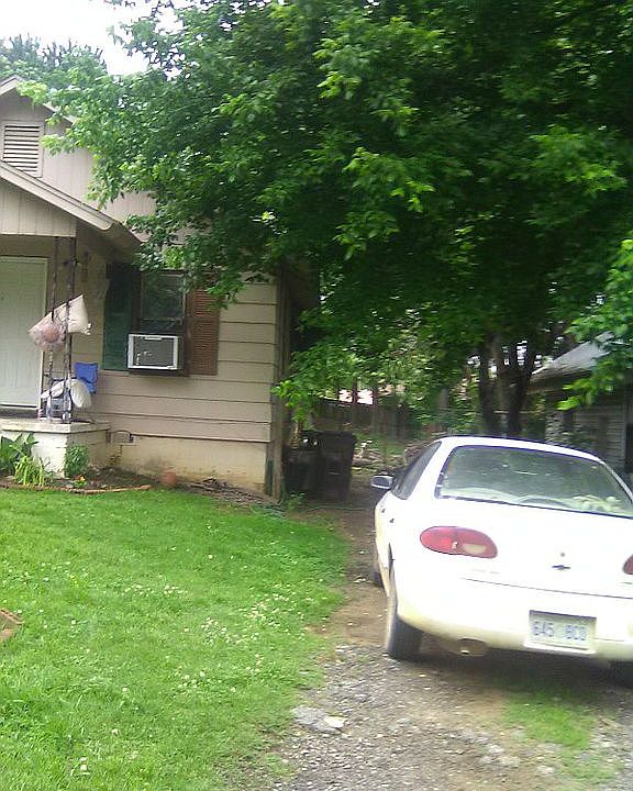 2nd image of 406 S 2nd St