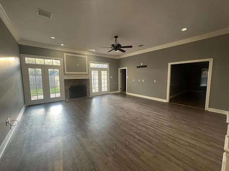 106 Hanging Moss Ln — Photo 11