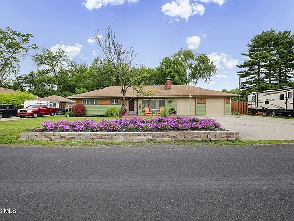 4th image of 3204 Corydon Dr