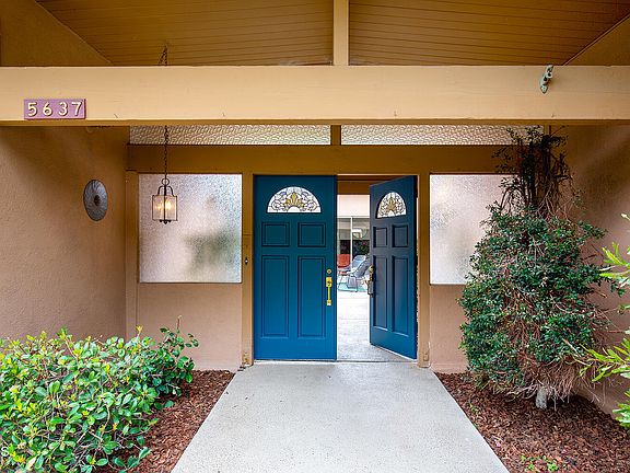3rd image of 5637 Ocean View Blvd