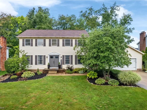 6465 Harborview Ave NW, Canton, OH 44718