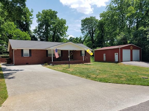 4th image of 1118 Young Ave