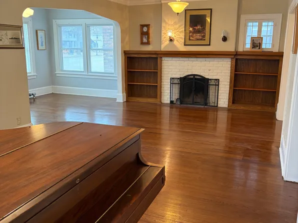 1676 Marshall Ave Unit 1, Saint Paul, MN 55104