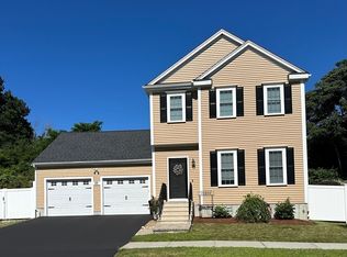 23 Skyview Dr, Millbury, MA 01527