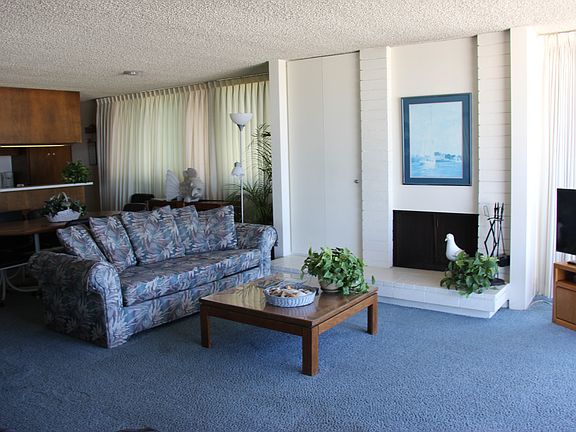 3rd image of 2922 Bayside Walk Unit C