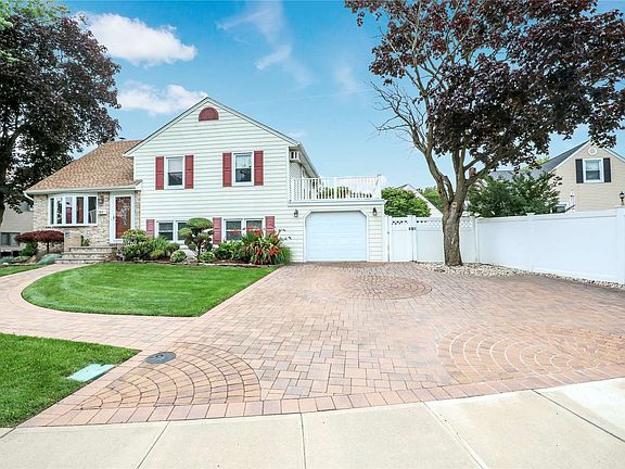 3rd image of 3703 Bernard Dr