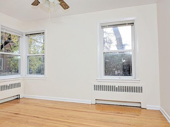 3rd image of 1518 N Harlem Ave APT 3E
