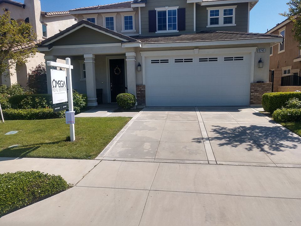 1st image of 15745 Fan Palm St