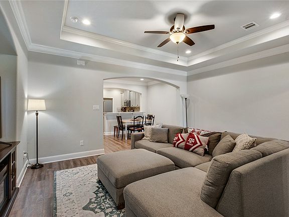 2nd image of 1755 Summit Crossing Ln