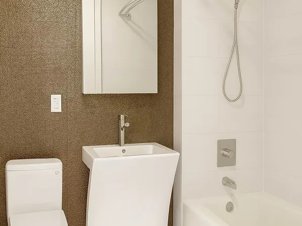 278 Sixth Street image 4 of 4