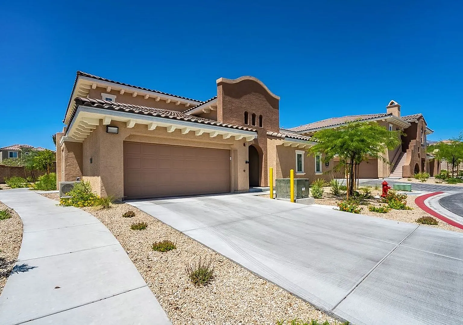 Beautiful Summerlin Home Located In The Gated Community Of Paseos! — Photo 1