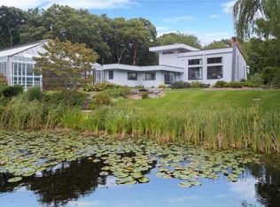 2294 Sound Ave, Calverton, NY 11933