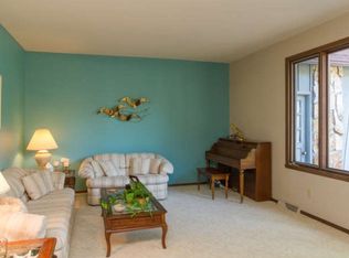 5941 Indian Shores Rd, Winneconne, WI 54986