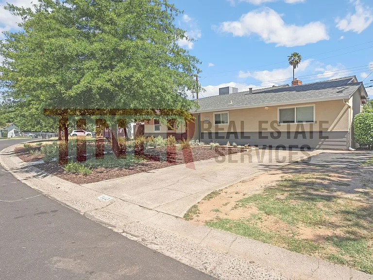 3413 Windsor Dr — Photo 5