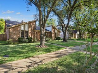2739 Field Line Dr, Sugar Land, TX 77479