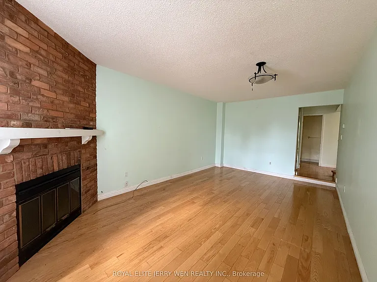 10 Kingsboro Rd — Photo 4