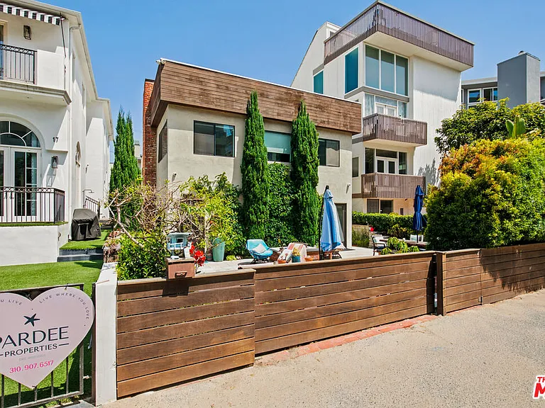23 E Privateer St — Photo 1