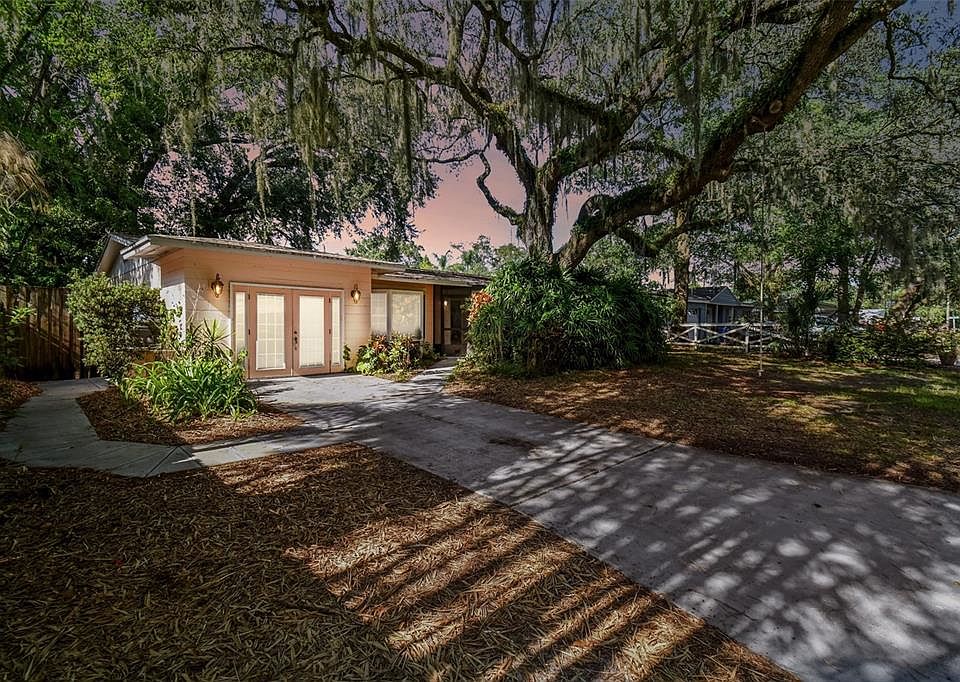 1st image of 1005 HARDY DRIVE